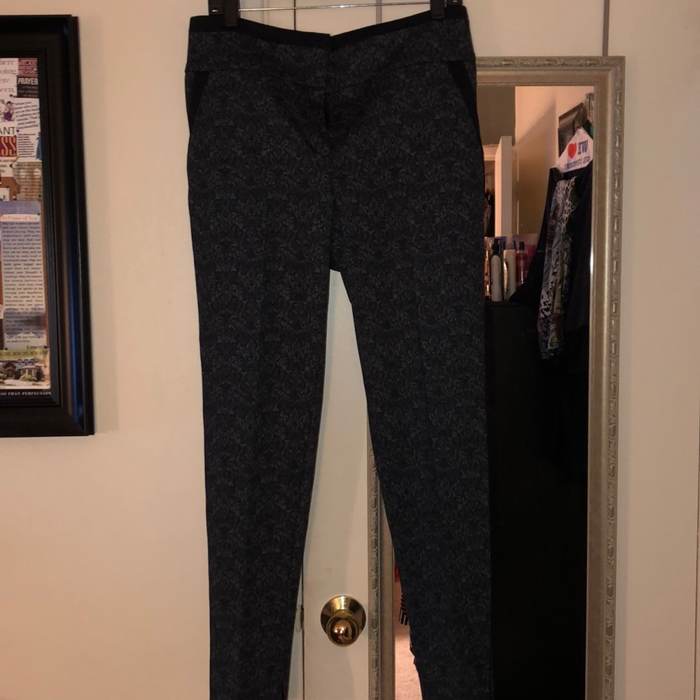 New York & Company Navy Paisley Skinny Pants 12